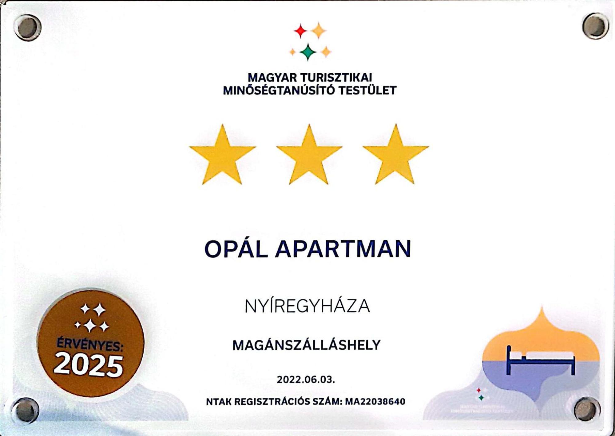 Ferienwohnung Opal Apartman Nyíregyháza Exterior foto